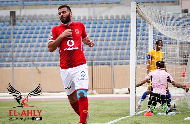 متعب يغيب عن الإحماء قبل مباراة الفيصلي والطبيب يكشف هل تعرض للإصابة ؟
