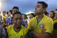 أكثر 12 صورة حزينة بعد هزيمة البرازيل المدوية من ألمانيا