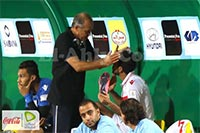 خناقة كهربا مع الجهاز الفني للزمالك