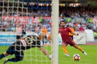 أهداف ولقطات مباراة روما ونابولي بالدوري الإيطالي