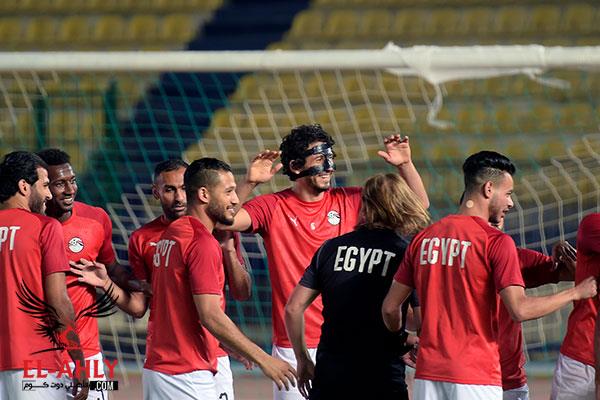 قناع حجازي وضحكات اللاعبين في أبرز كواليس مران منتخب مصر