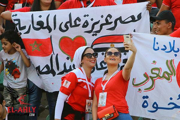 جميلات المغرب تشعلن مدرجات ستاد السلام خلال مواجهة جنوب افريقيا