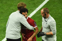 اصابة محمد صلاح في نهائي دوري ابطال اوروبا