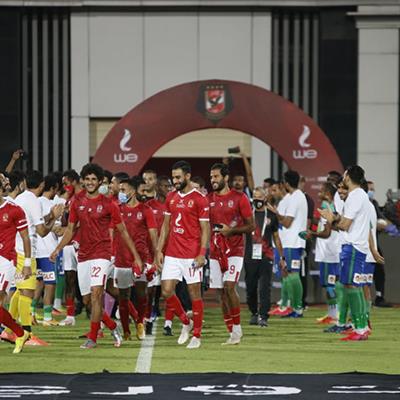 شاهد الممر الشرفي للاعبي الأهلي بعد التتويج بالدوري الـ 42