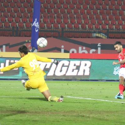 حسين الشحات يقبل هدية علي معلول ويفتتح أهدافه في الدوري