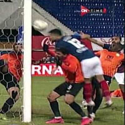 جدل بين عماد متعب وأحمد الشناوي بسبب إلغاء هدف أيمن أشرف في البنك الأهلي