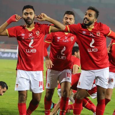 موعد مباراة الأهلي وبيراميدز ببطولة الدوري المصري والقنوات الناقلة ومعلقين اللقاء