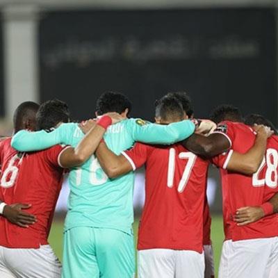 دكة بدلاء الأهلي امام المصري بالدوري العام