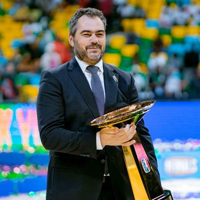 أوجستي بعد الموسم التاريخي: لا يمكنني إلا طلب أمر واحد.. وتفاصيل مخفية عن لقاء الاتحاد